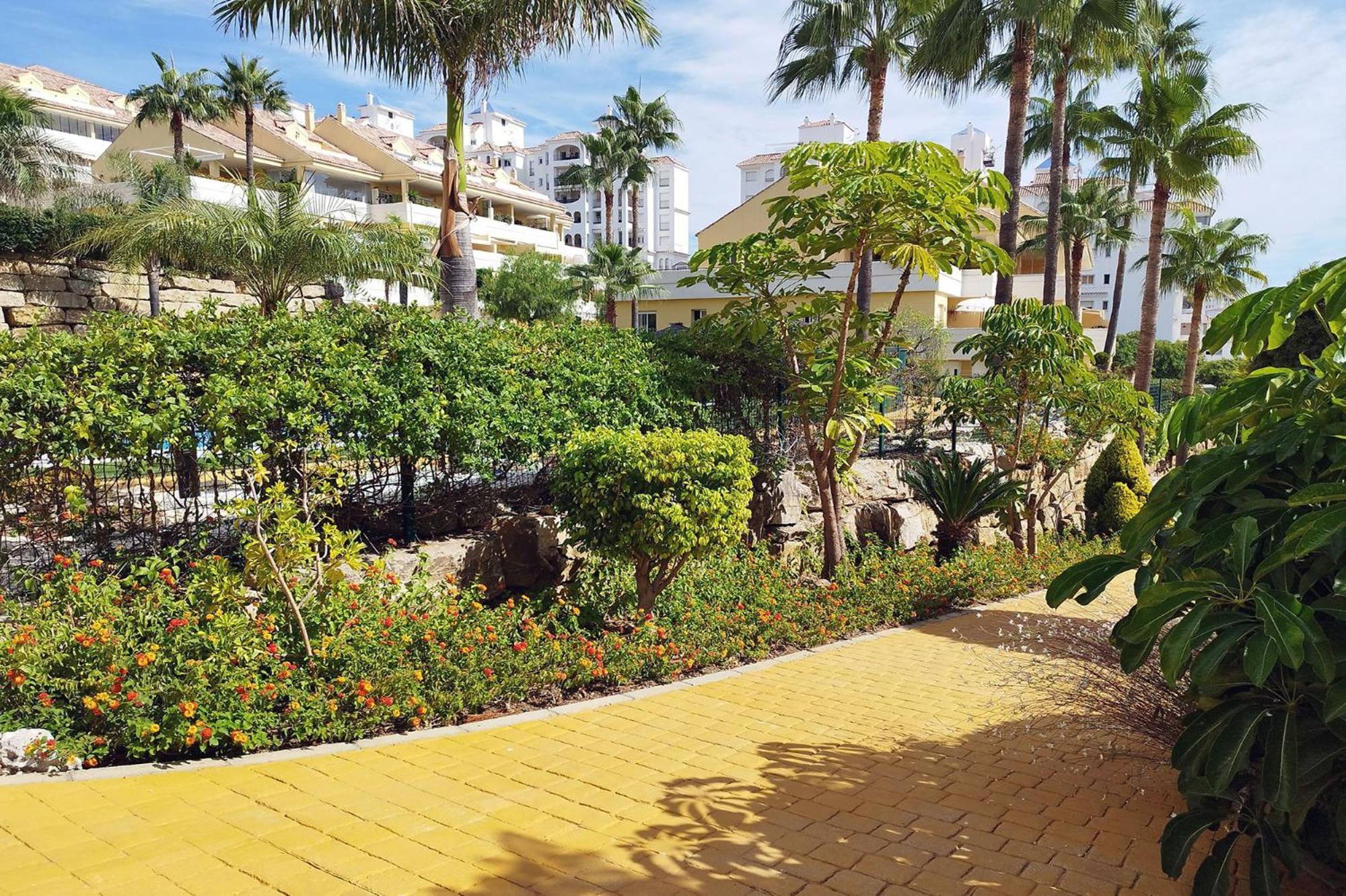 Puertosol 2 Daire Estepona Dış mekan fotoğraf