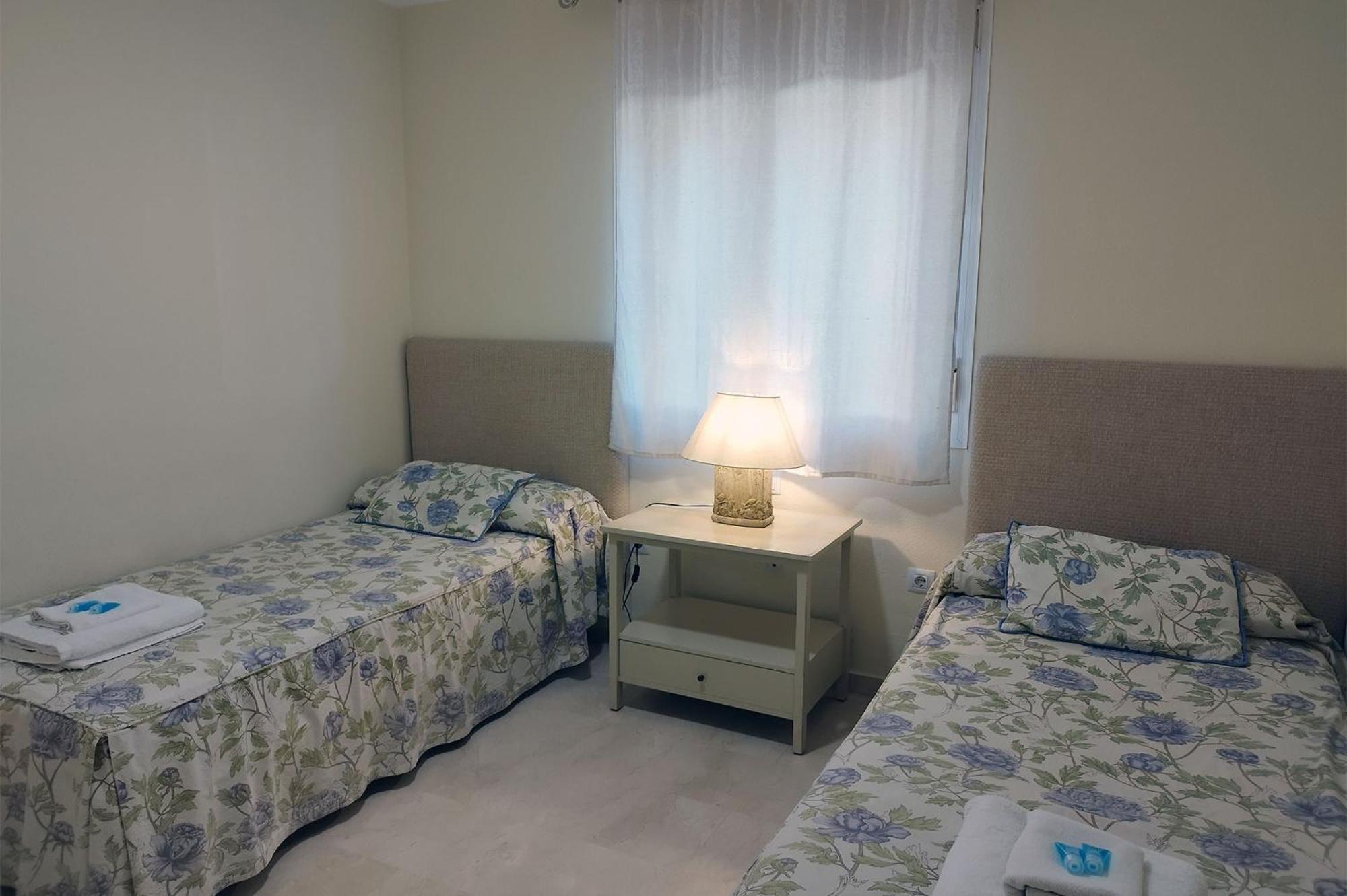 Puertosol 2 Daire Estepona Dış mekan fotoğraf