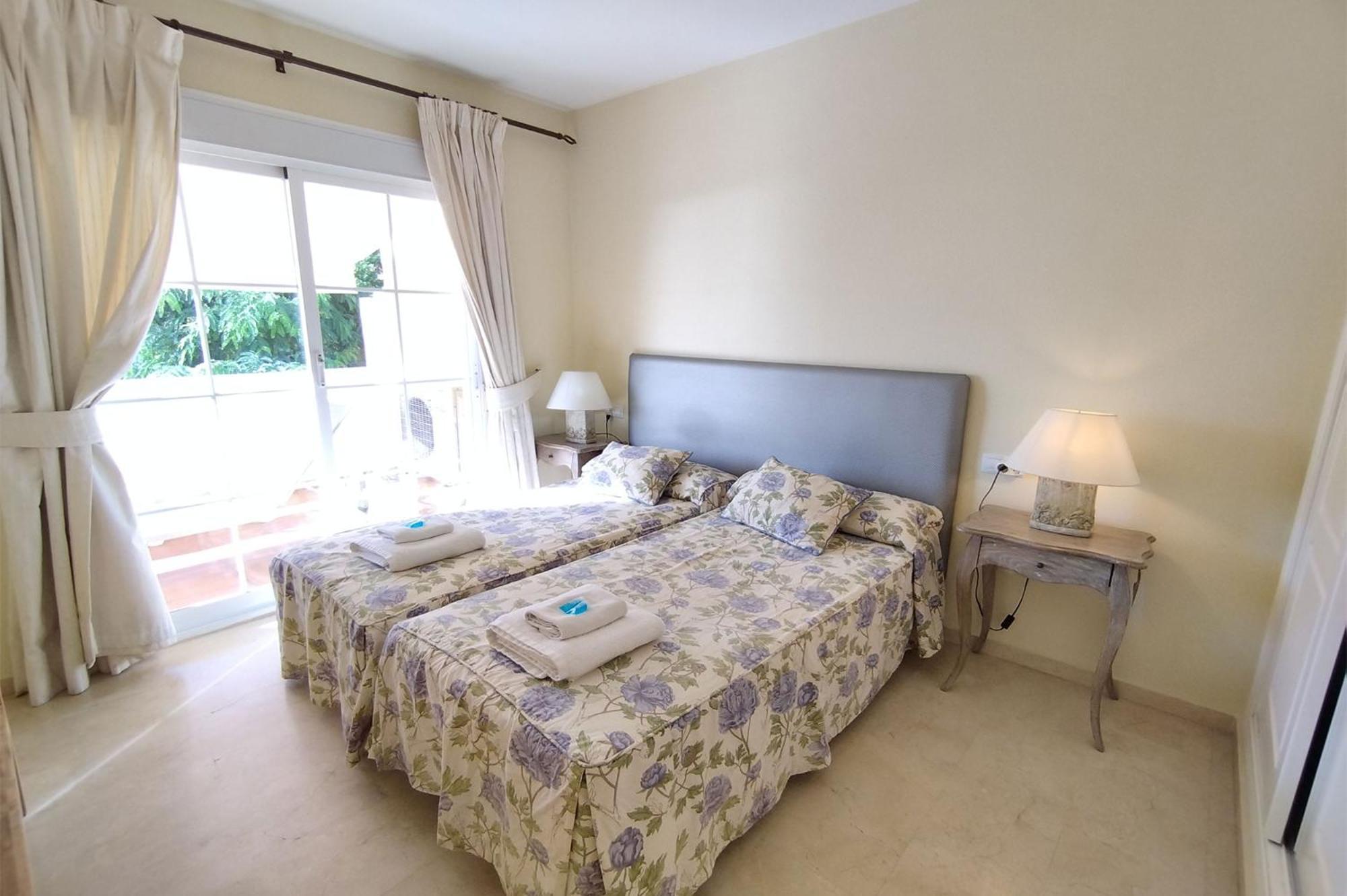 Puertosol 2 Daire Estepona Dış mekan fotoğraf